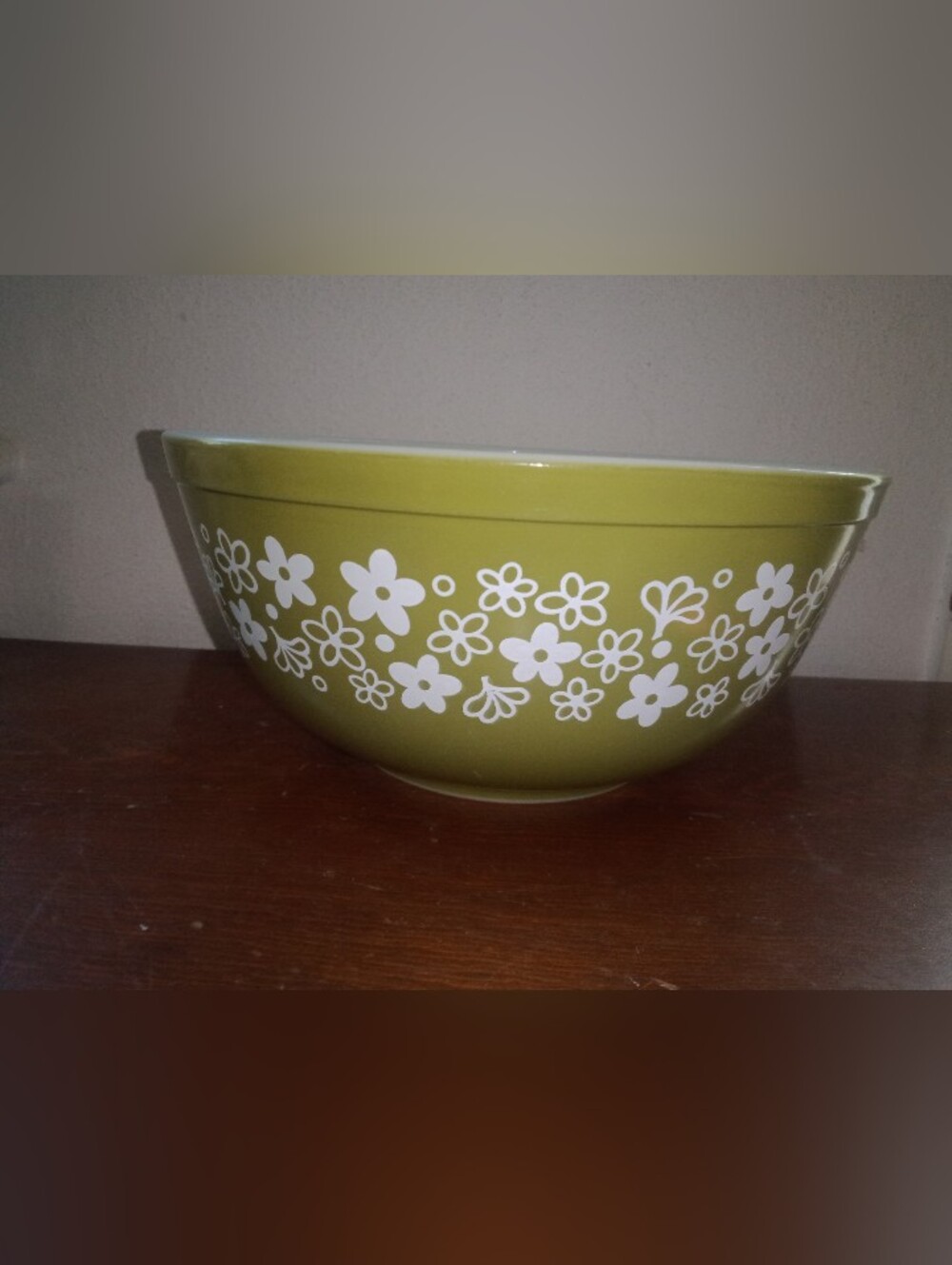 Vintage Pyrex Spring Blossom Crazy Daisy 403 Glass Bowl 2 1/2 Qt